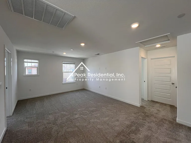 12632 Hereford Ave — Photo 15