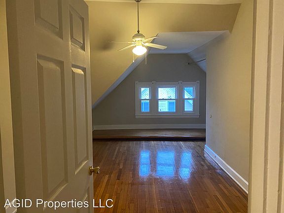3rd image of 1104 Cross Ln APT 6