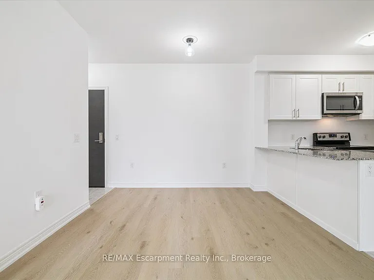 2393 Bronte Rd #205 — Photo 11