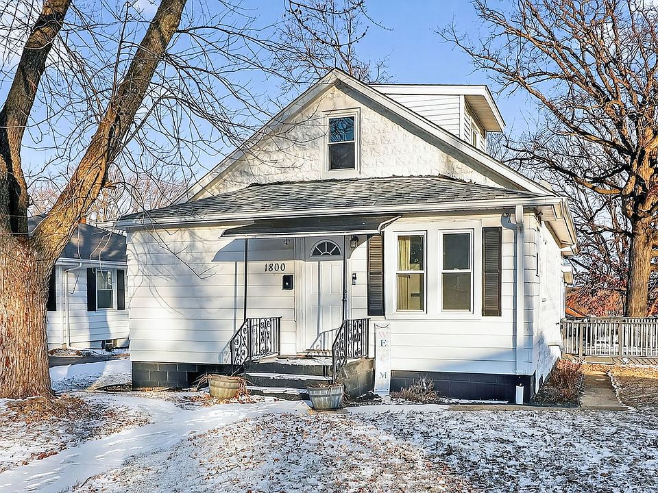 1st image of 1800 Cora St