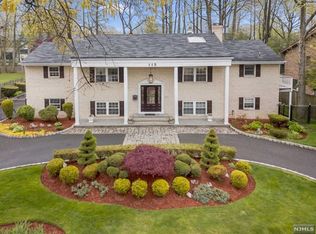 115 Demarest Ave, Englewood Cliffs, NJ 07632