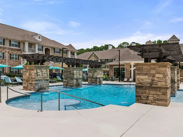 Green Park - Resort-Style Pool