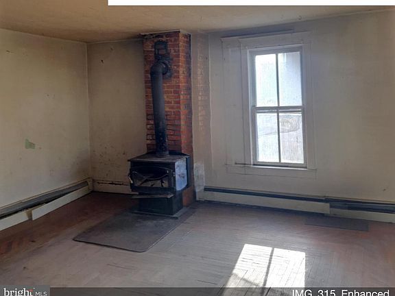 5th image of 5638 Franklin Ave