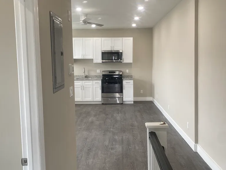 546 W Olney Ave #2 — Photo 3