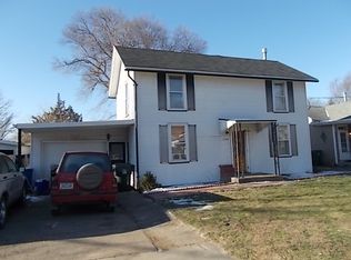 1104 Oak St, Muscatine, IA 52761