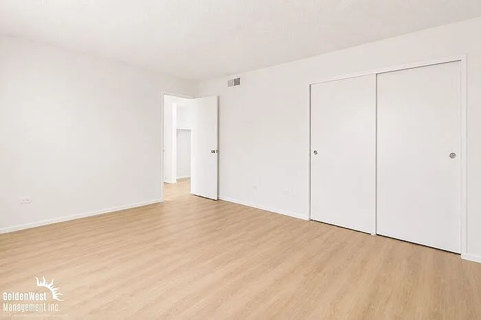 2041 W Berridge Ln #1 — Photo 13
