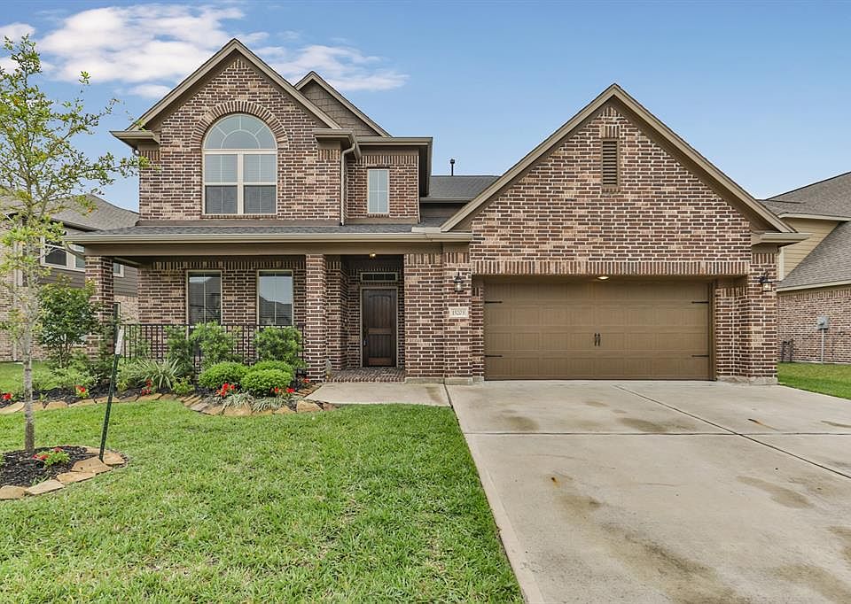 1st image of 15203 Flintridge Lake Ln