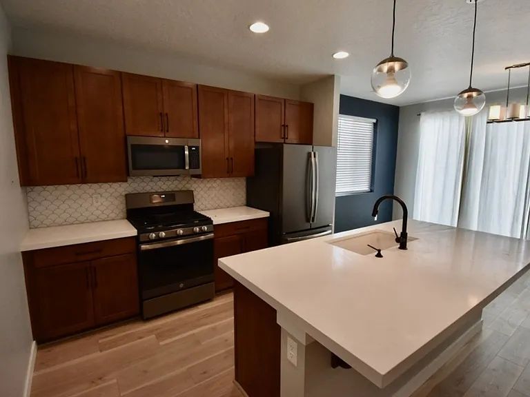 968 W Spruce Willow Way — Photo 3