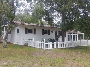 201 NE 47th St, Oak Island, NC 28465