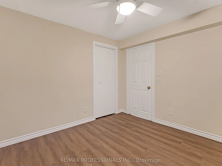 5B Old Mill Dr #LOWER — Photo 13