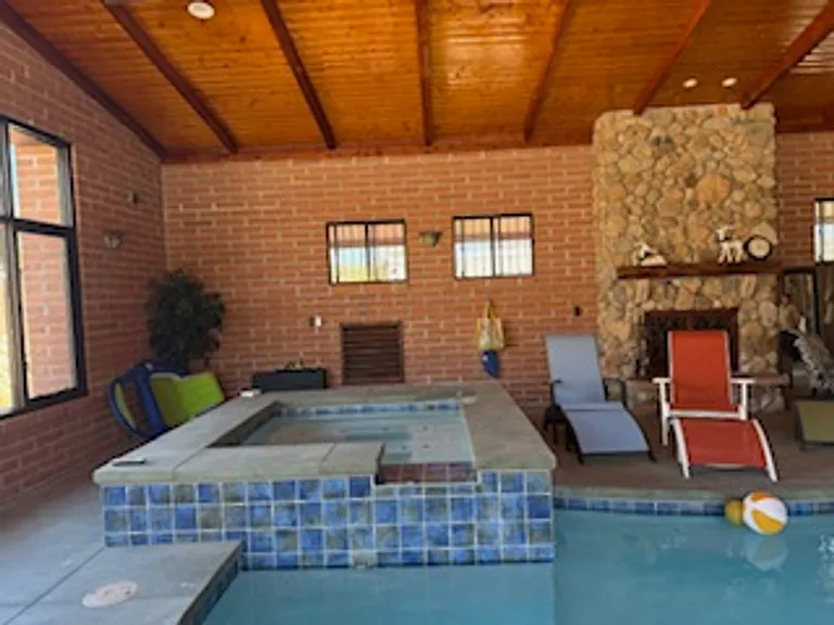 7040 N Montecatina Dr — Photo 14