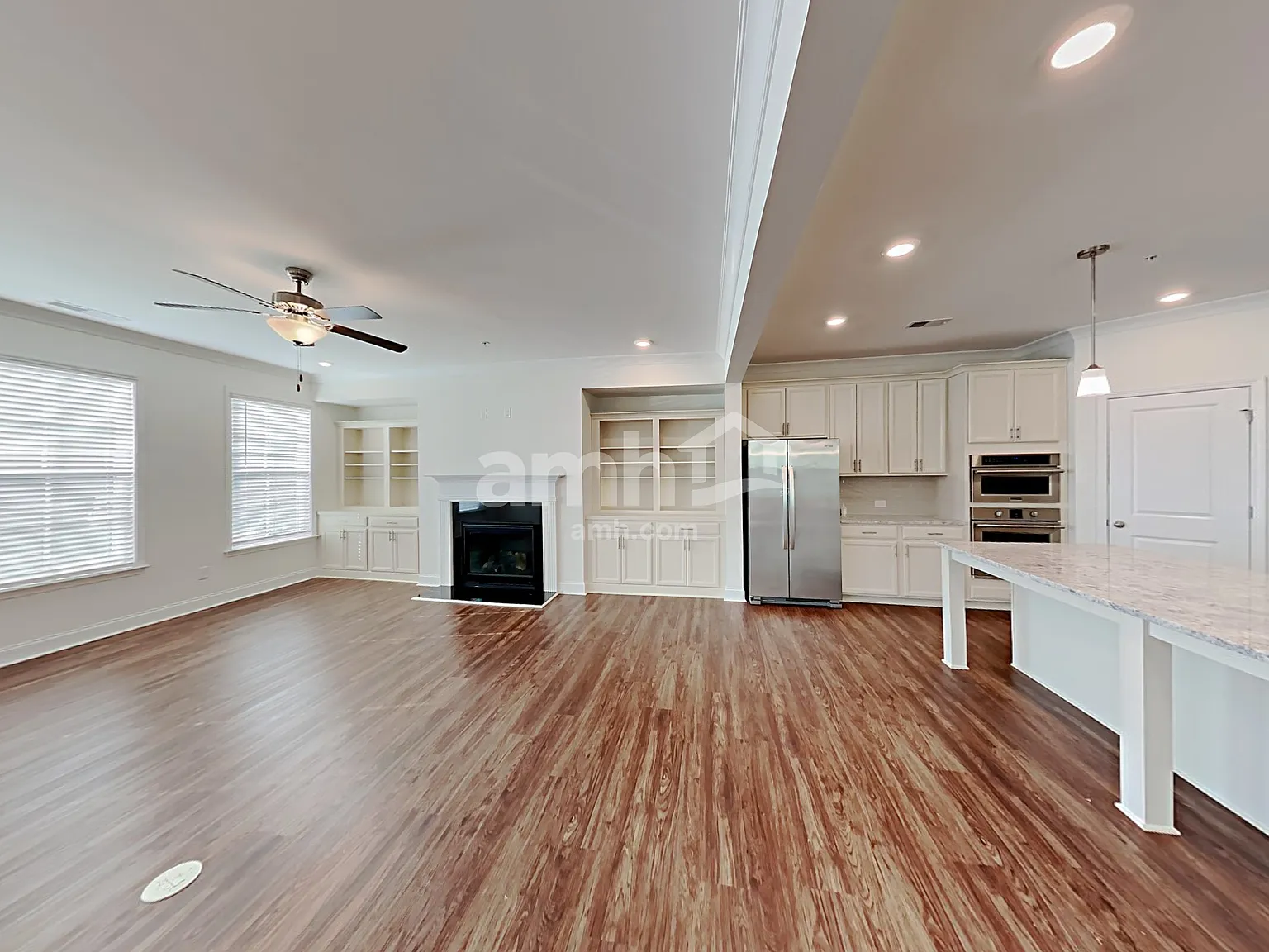 4 bed, 3.5 bath, 2468 sqft, $3,250 — Photo 4