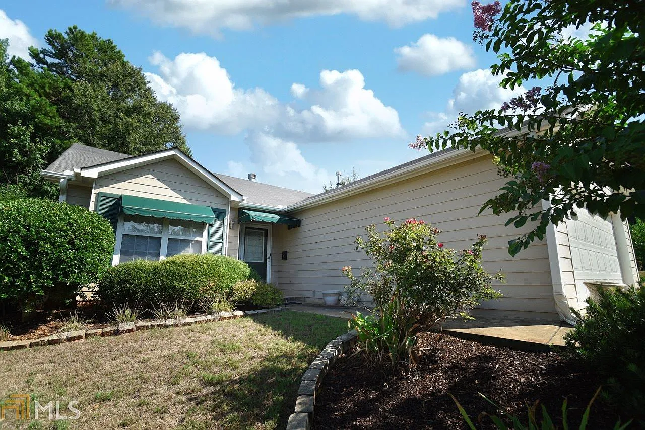 301 Clarendon Ct photo 1