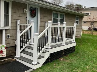 249 Oak St, Medford, NY 11763