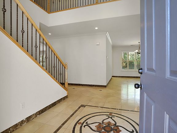 5th image of 5518 Cortina Ln
