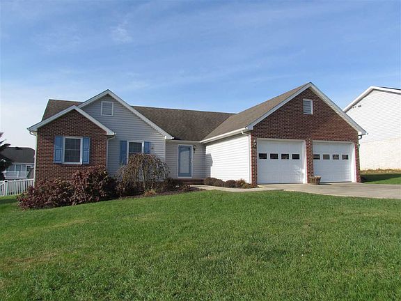 2nd image of 1737 Evergreen Dr
