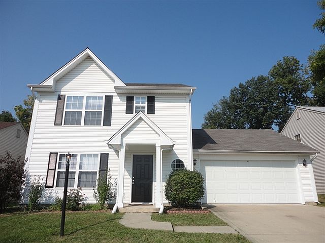 1st image of 814 Charter Woods Dr