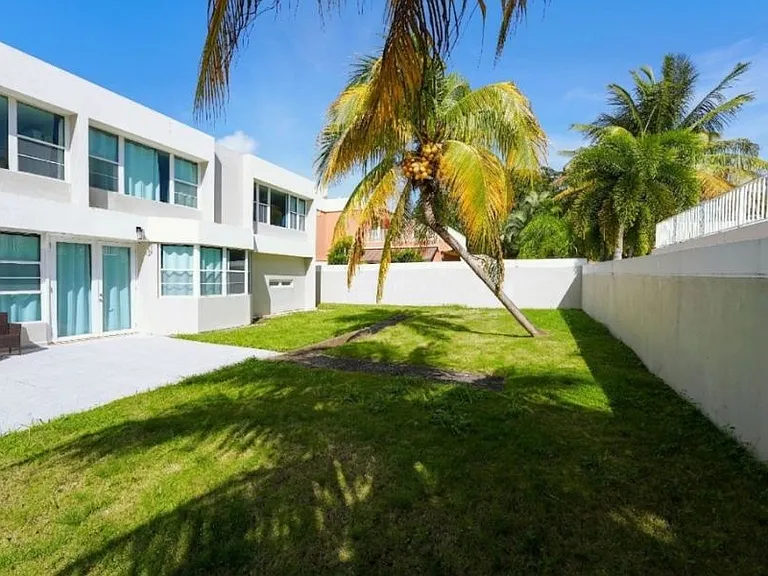 335 Calle Tiburom Urb Pass — Photo 5