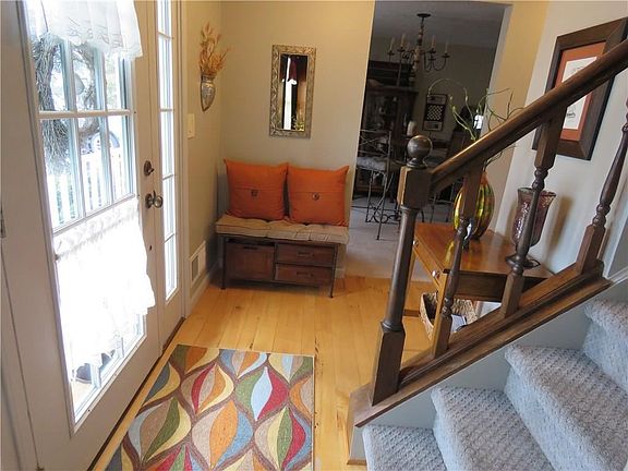 3rd image of 15 Hillcrest Dr