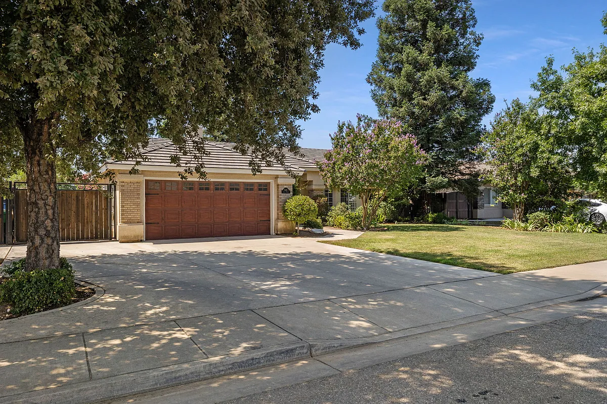 Building Photo - 9411 Leslie Deann Ct