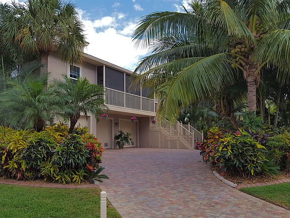 2nd image of 2724 Deborah Dr
