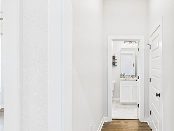 5th image of 3903 Brownway Ct