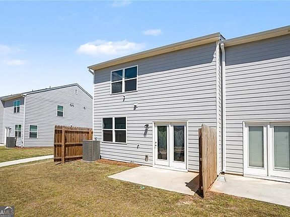 5th image of 623 Jervis Way