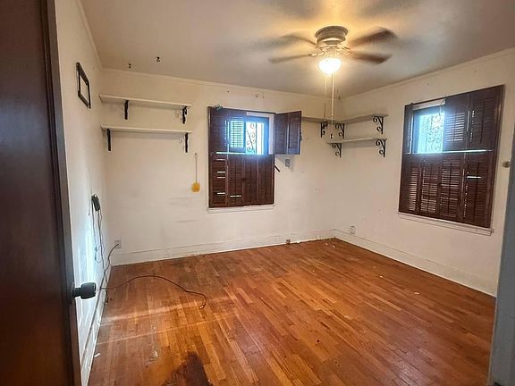 5th image of 3598 W Franklin Avenue