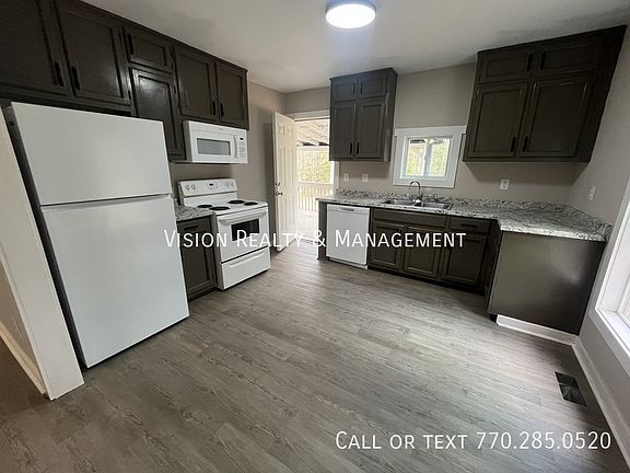 4th image of 137 Red Oak Dr