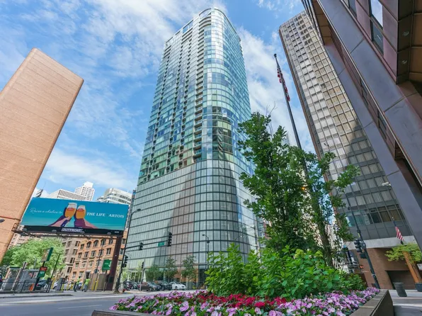 (undisclosed Address), Chicago, IL 60611