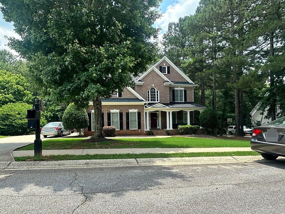 1st image of 215 Fieldstone Way