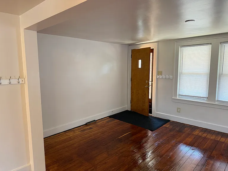 1410 State St #1410 — Photo 4