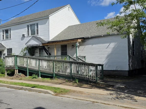 7 Elizabeth St, Plattsburgh, NY 12901