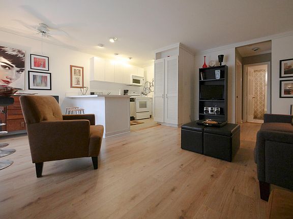 3rd image of 801 Henry Clay Ave APT 109