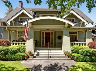 725 NE Laurelhurst Pl, Portland, OR 97232