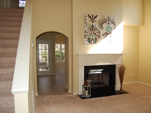 Gorgeous two story family room