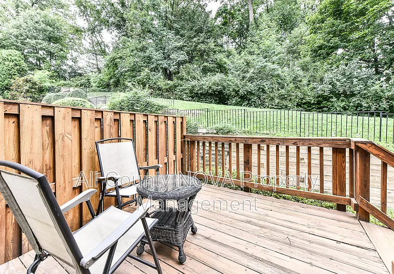 6006 Kelsey Ct — Photo 29