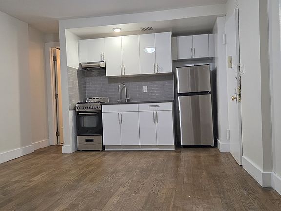 2nd image of 548 E 82nd St APT 3C