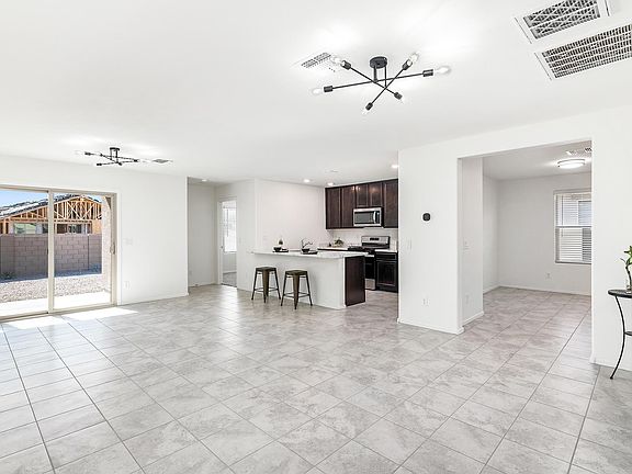 4th image of 10641 Harrigan Dr