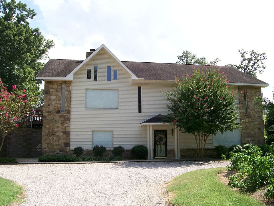 1st image of 122 Havelock Pl