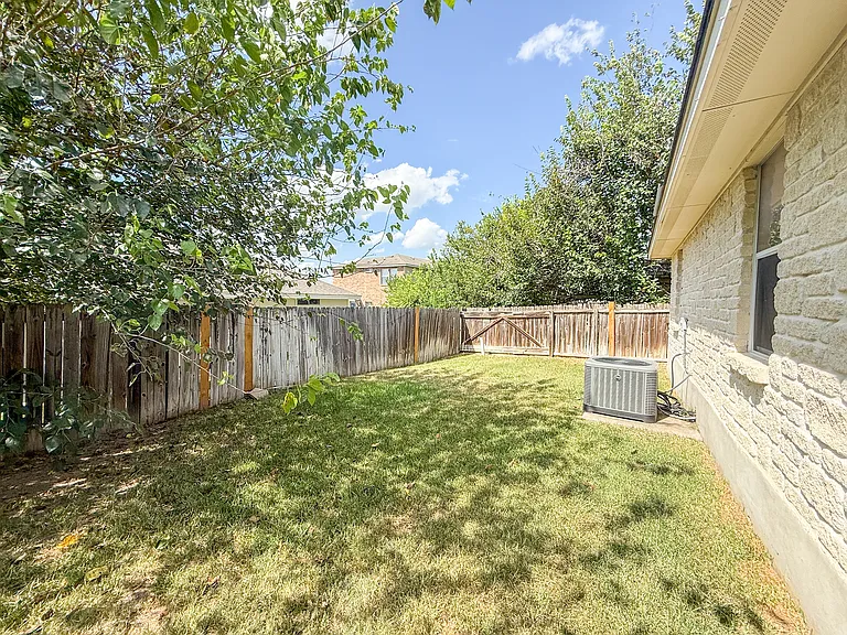3020 Pine Valley Dr — Photo 12