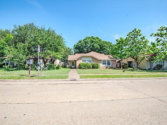 5th image of 7105 Pineberry Rd