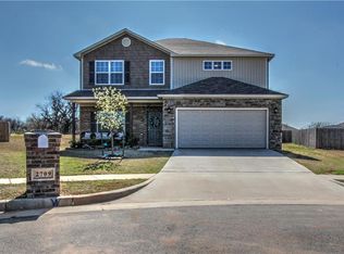 2709 Red Pine Cir, Yukon, OK 73099