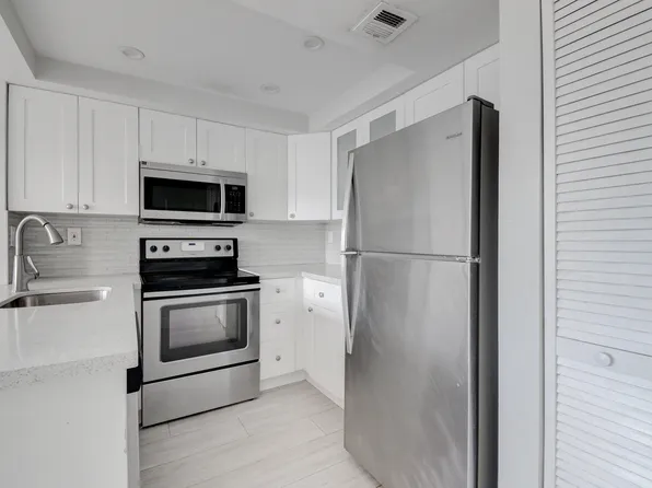 718 Executive Center Drive #27, West Palm Beach, FL 33401