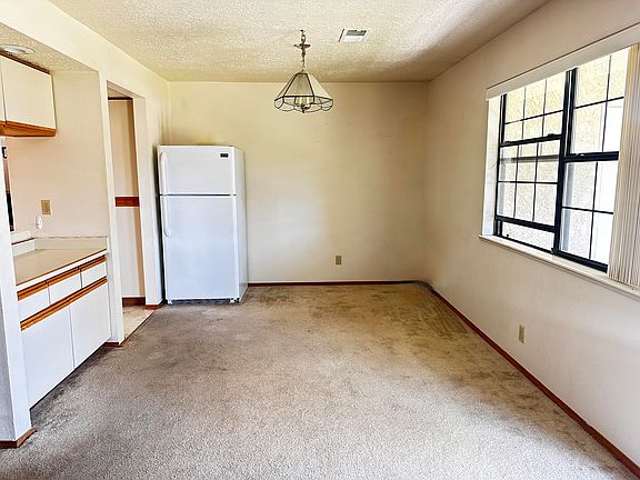 5th image of 819 Country Club Dr SE APT 2B
