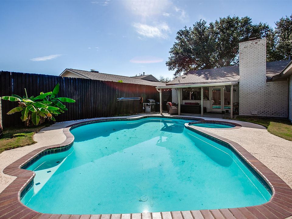 1st image of 4829 Brandenburg Ln
