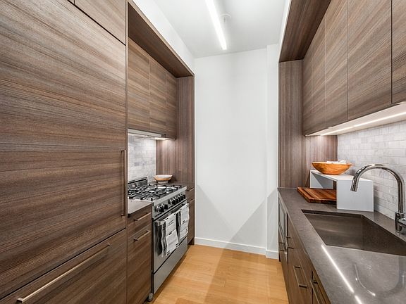 4th image of 333 Schermerhorn St Ph 50C