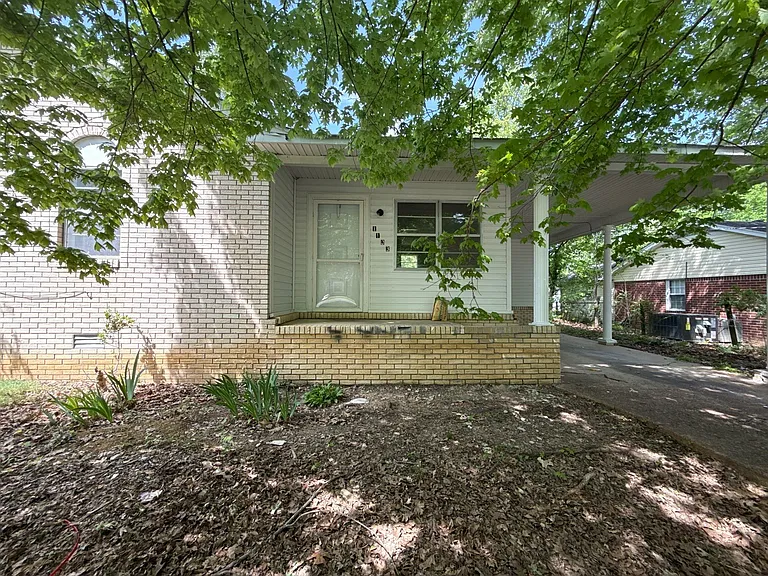1103 Berrywood Ave — Photo 1