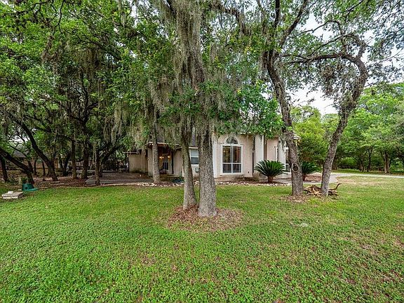 5th image of 1680 Hoffmann Ln