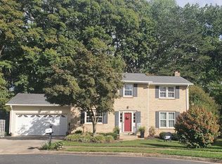 10401 Headly Ct, Fairfax, VA 22032